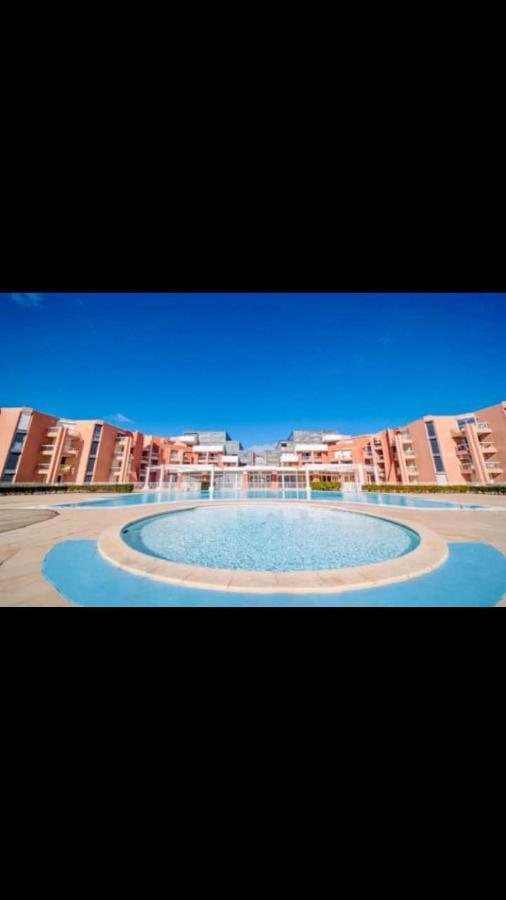 Grand Studio Bord De Mer Plus Piscine 세테 외부 사진