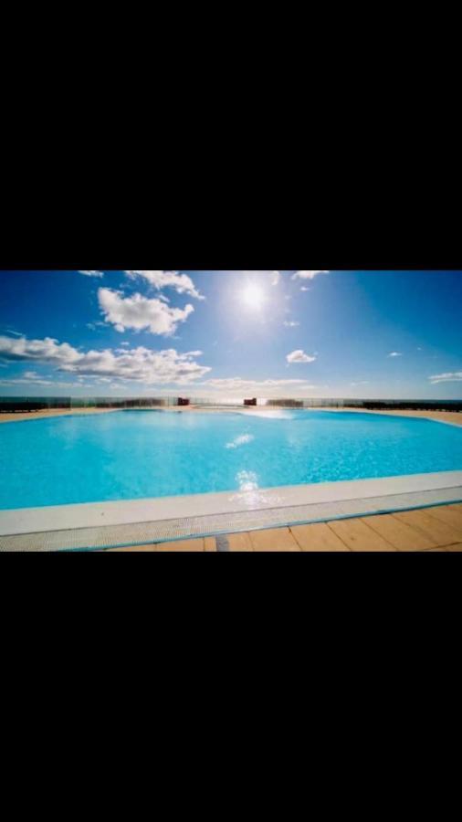 Grand Studio Bord De Mer Plus Piscine 세테 외부 사진