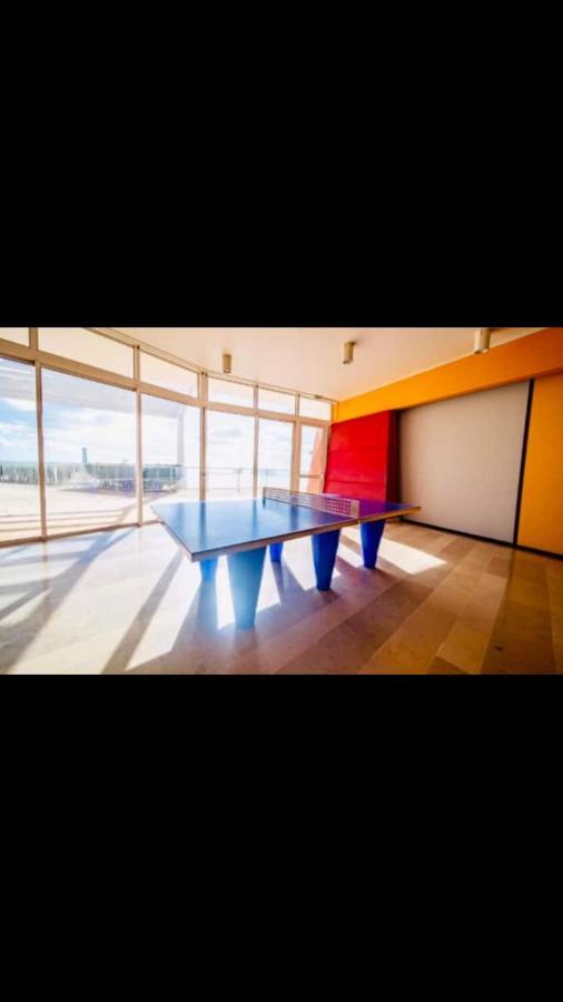 Grand Studio Bord De Mer Plus Piscine 세테 외부 사진
